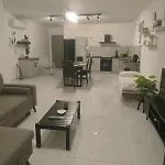 Modern Maisonette In Bugibba Close To Sea Apartamento *