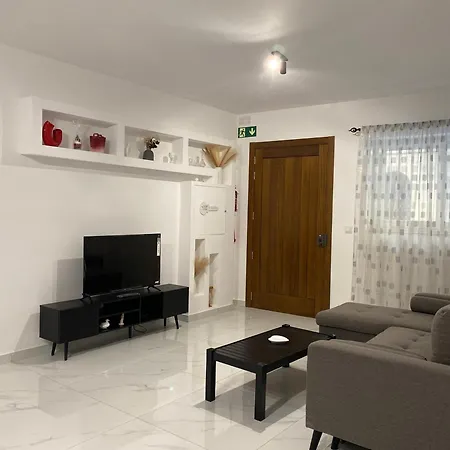 Maisonette In St Pauls Bay Apartment